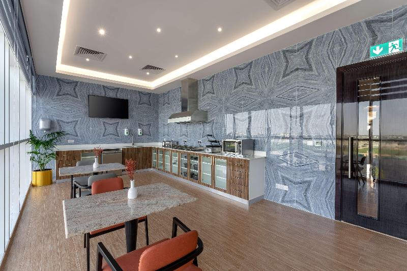 Radisson Dubai Damac Hills - Genel
