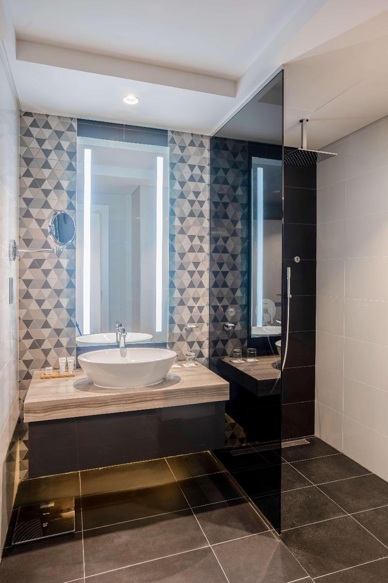 Radisson Dubai Damac Hills - Oda