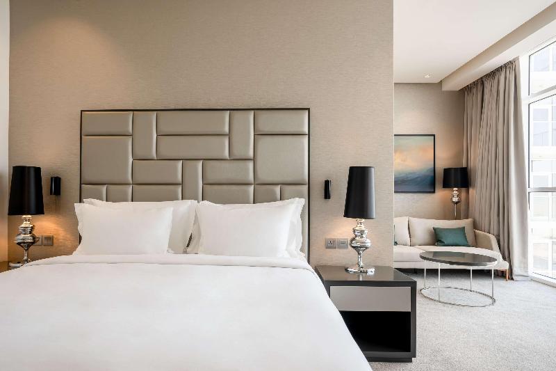 Radisson Dubai Damac Hills - Oda