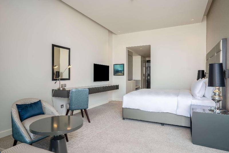 Radisson Dubai Damac Hills - Oda