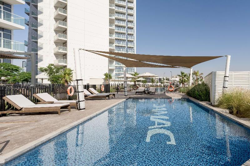 Radisson Dubai Damac Hills - Havuz