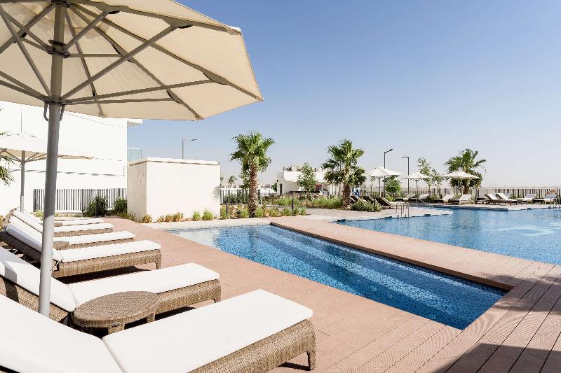 Radisson Dubai Damac Hills - Havuz