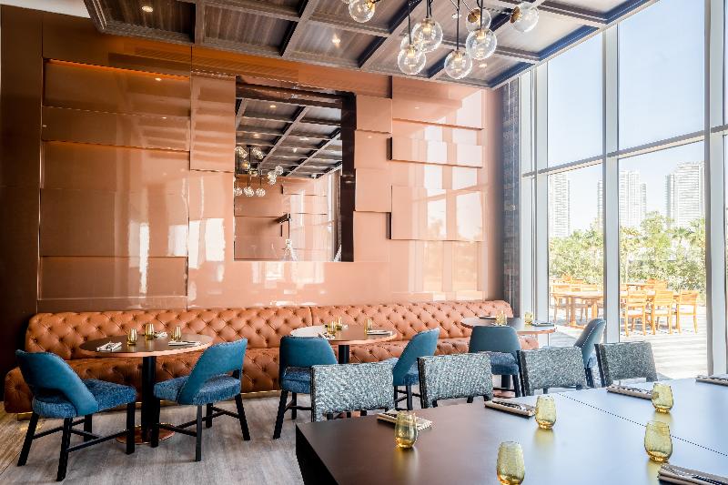 Radisson Dubai Damac Hills - Restoran