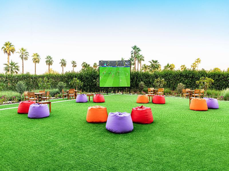 Radisson Dubai Damac Hills - Restoran
