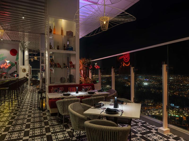 Radisson Dubai Damac Hills - Restoran