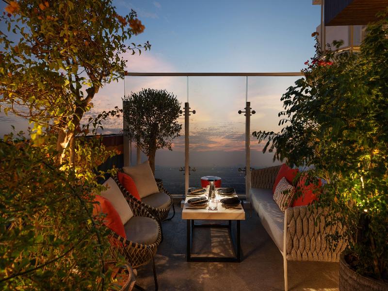 Radisson Dubai Damac Hills - Restoran