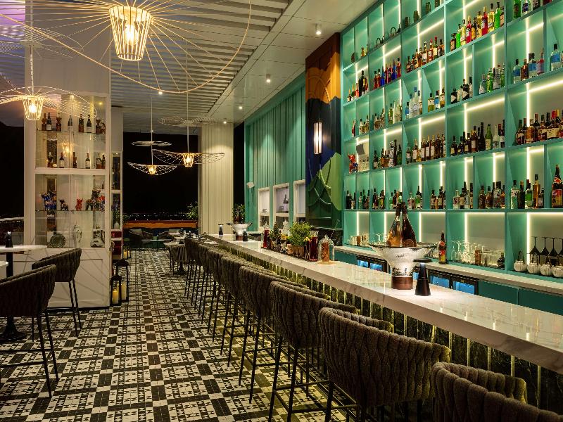 Radisson Dubai Damac Hills - Restoran