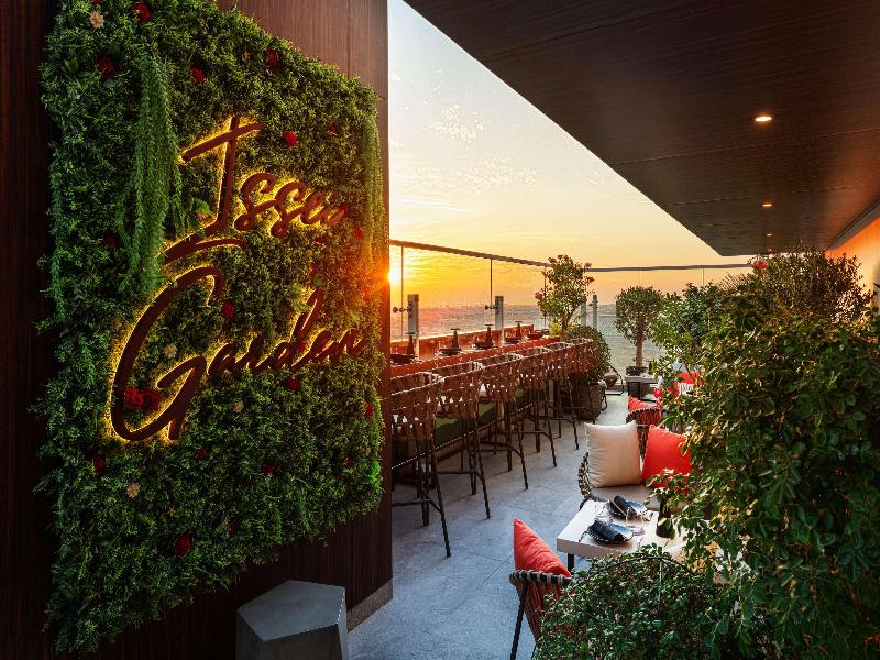 Radisson Dubai Damac Hills - Restoran