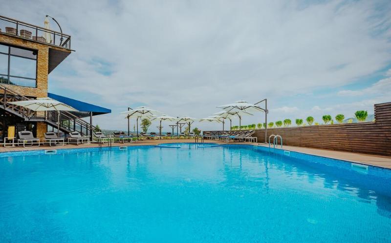 Mtserlebi Resort - Havuz
