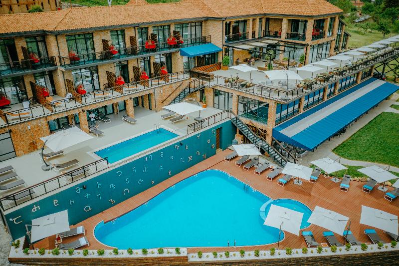 Mtserlebi Resort - Havuz