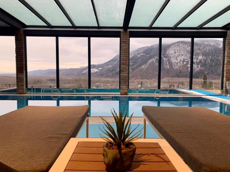 Mtserlebi Resort - Havuz