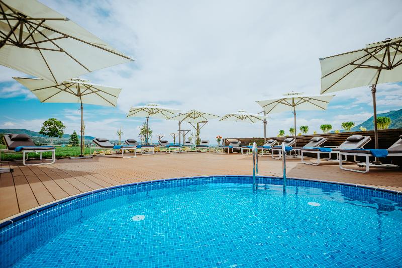 Mtserlebi Resort - Havuz