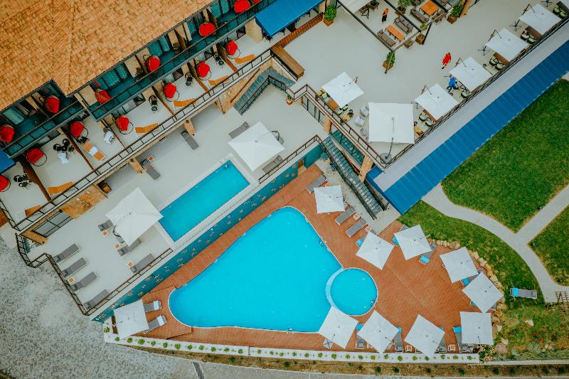 Mtserlebi Resort - Havuz