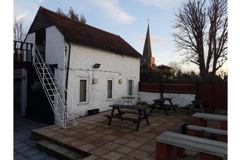 Swan Inn, Heathrow Airport - Genel
