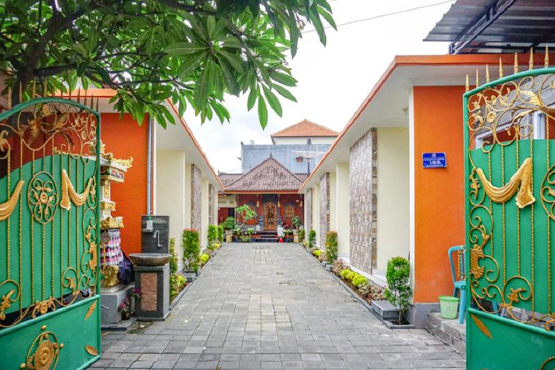 RedDoorz near Buleleng Harbour 2 - Genel