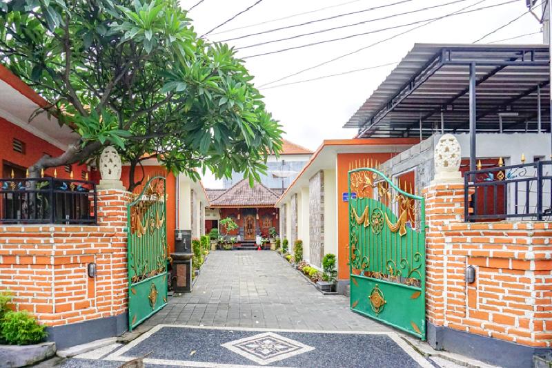 RedDoorz near Buleleng Harbour 2 - Genel