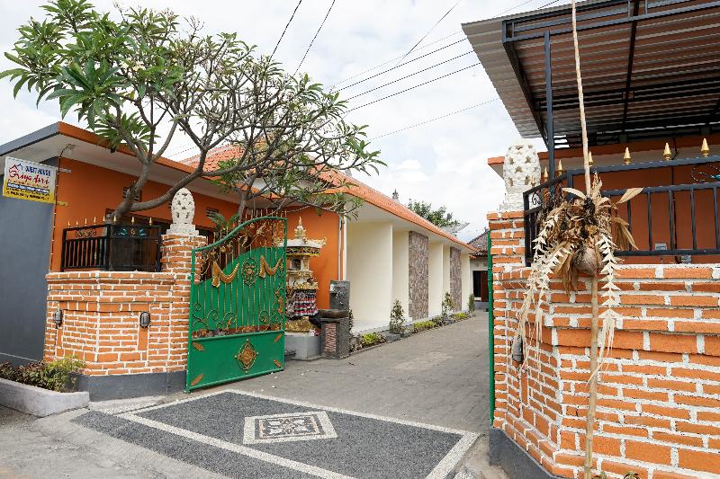 RedDoorz near Buleleng Harbour 2 - Genel