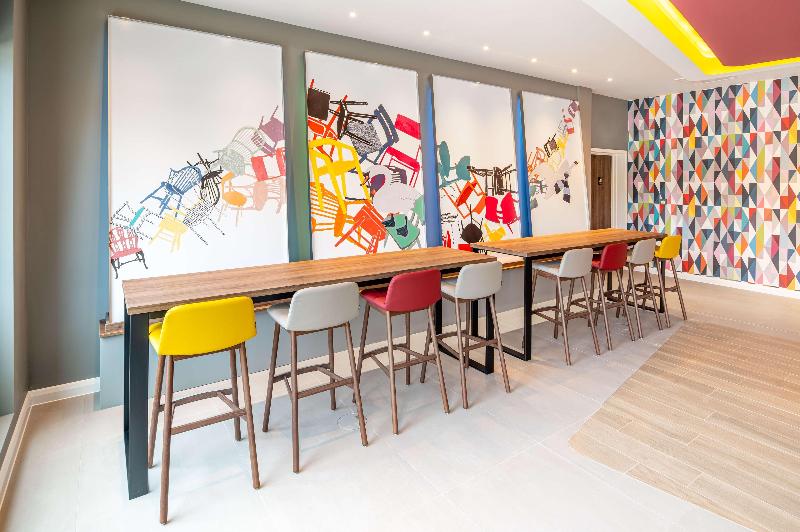 Hampton By Hilton High Wycombe - Lobi