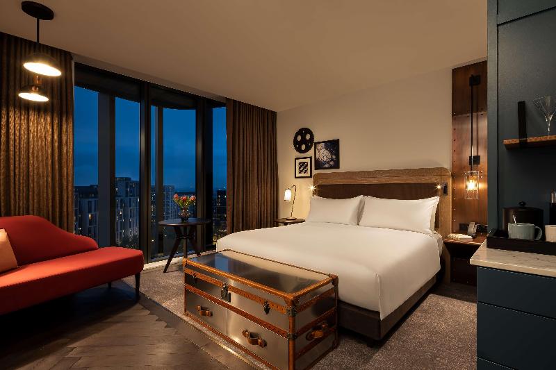 The Gantry London Curio Collection By Hilton - Oda
