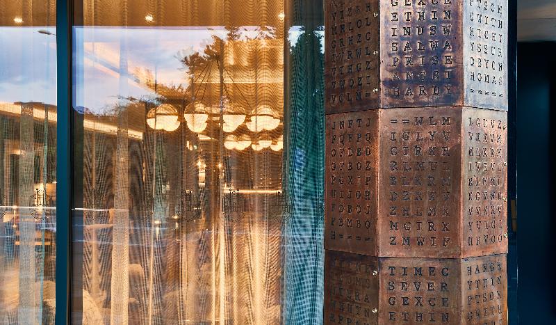 The Fellows House Cambridge Curio Collection By H - Genel