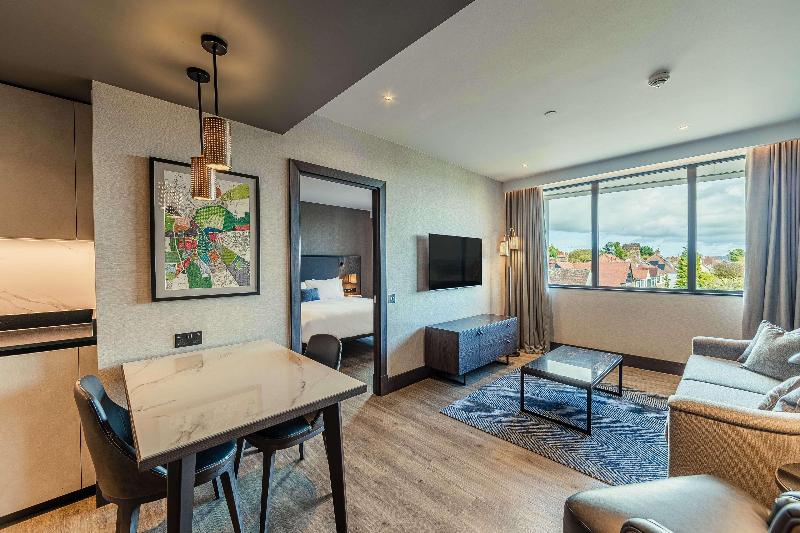 The Fellows House Cambridge Curio Collection By H - Oda
