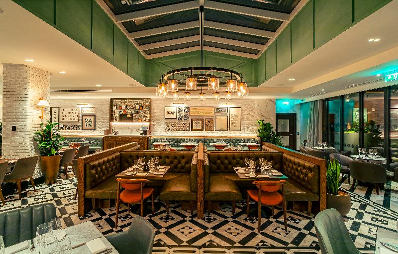 The Fellows House Cambridge Curio Collection By H - Restoran