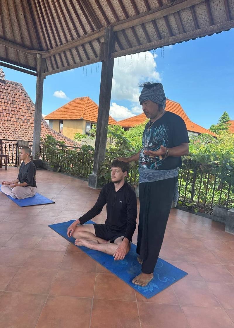 Bali Eco Living Yoga Healing Meditation by ZUZU - Aktivite