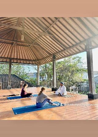 Bali Eco Living Yoga Healing Meditation by ZUZU fotoÄŸrafÄ±