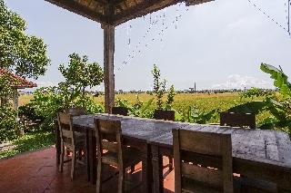 Bali Eco Living Yoga Healing Meditation by ZUZU fotoÄŸrafÄ±