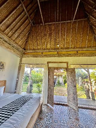 Bali Eco Living Yoga Healing Meditation by ZUZU fotoÄŸrafÄ±