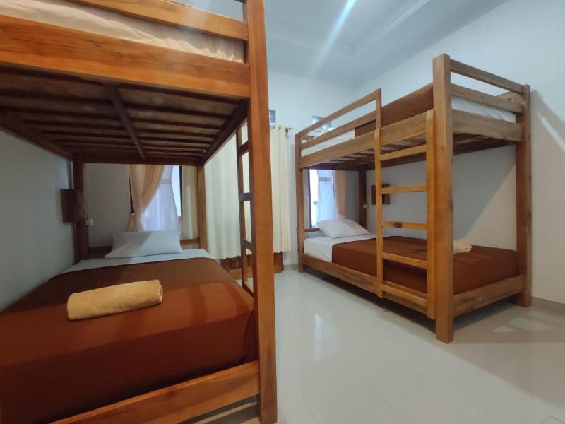 Gedhong Hostel by ZUZU - Oda