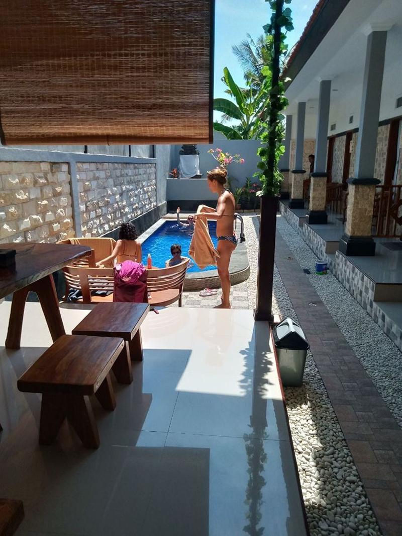 Gedhong Hostel by ZUZU - Havuz
