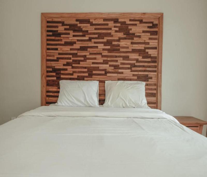 Sekar Arum Riverside Resort in Canggu by ZUZU - Oda