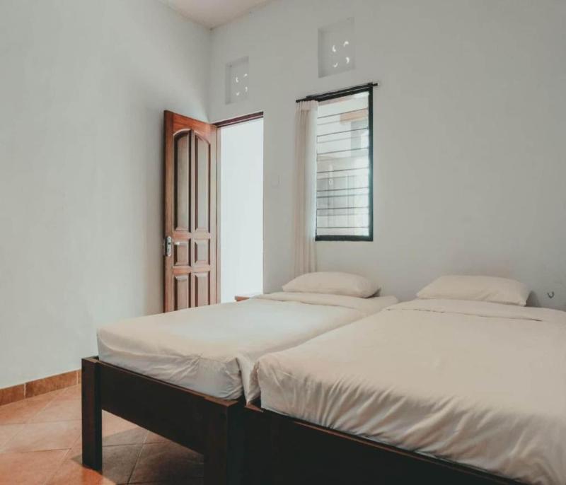 Sekar Arum Riverside Resort in Canggu by ZUZU - Oda