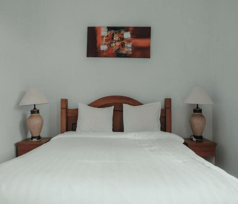 Sekar Arum Riverside Resort in Canggu by ZUZU - Oda