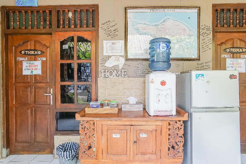 Padi-Padi Hostel & Bar by ZUZU - Lobi