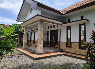 Dwi Sigit Homestay by ZUZU otel fotoğrafı