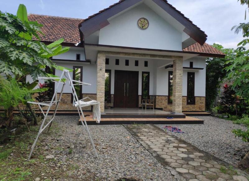 Dwi Sigit Homestay by ZUZU - Genel