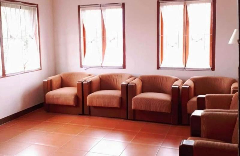 Villa Orange Lembang Pengkolan By Zuzu - Lobi