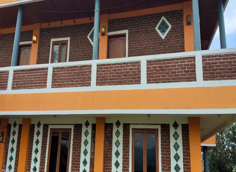 Villa Orange Lembang Pengkolan By Zuzu - Genel