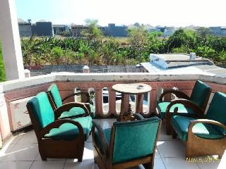 Kost 48 Surabaya by ZUZU fotoÄŸrafÄ±