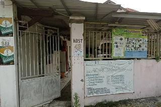 Kost 48 Surabaya by ZUZU fotoÄŸrafÄ±