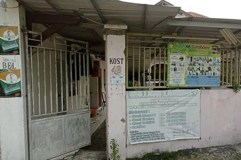 Kost 48 Surabaya by ZUZU - Genel