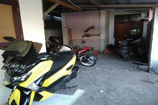 Kost 48 Surabaya by ZUZU fotoÄŸrafÄ±