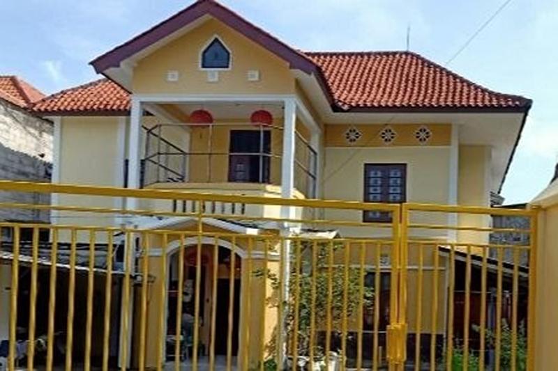 Kost 48 Surabaya by ZUZU - Genel