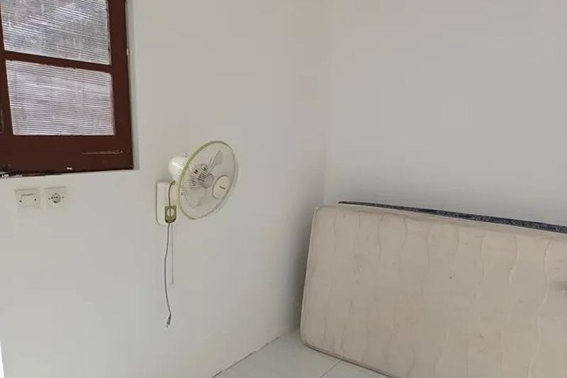 Kost 48 Surabaya by ZUZU - Oda