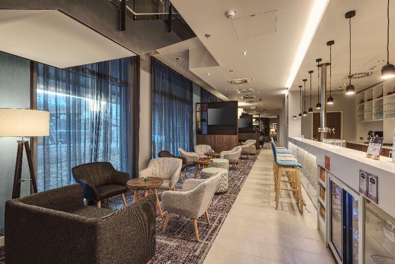 Hampton By Hilton Stuttgart City Centre - Bar