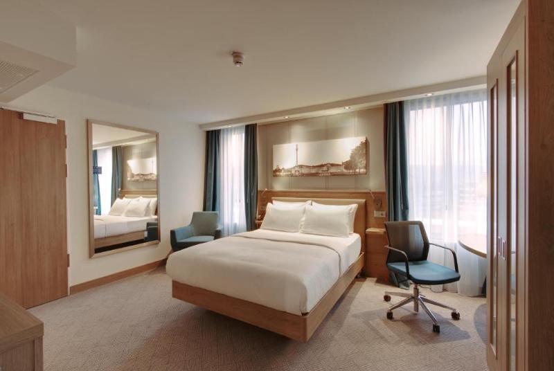 Hampton By Hilton Stuttgart City Centre - Oda