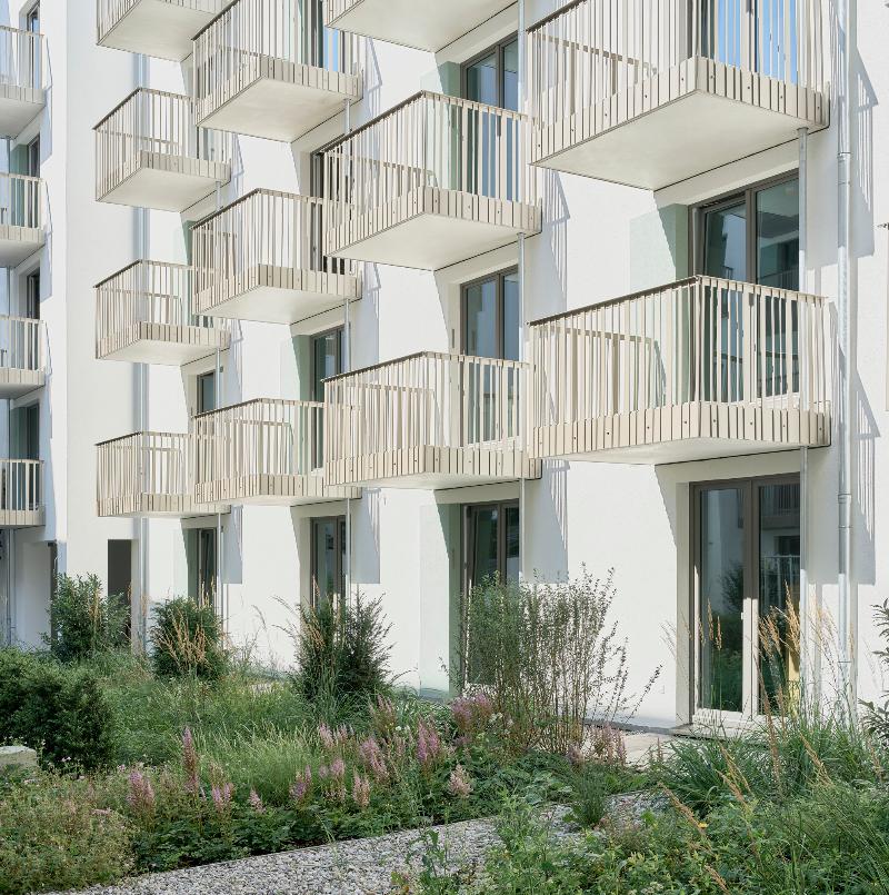 Schwan Locke, Landwehrstrasse - Genel