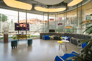 Yello Hotel Kuta Beachwalk Bali fotoÄŸrafÄ±